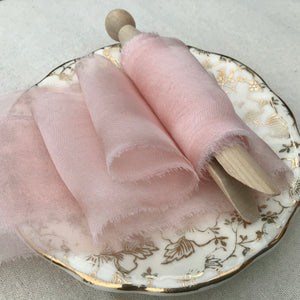 Lazos de gasa de seda rosa palo